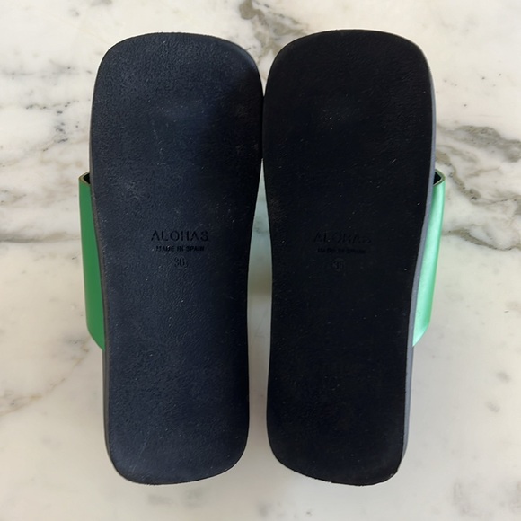 ALOHAS TOE RING SANDAL - Picture 7 of 7